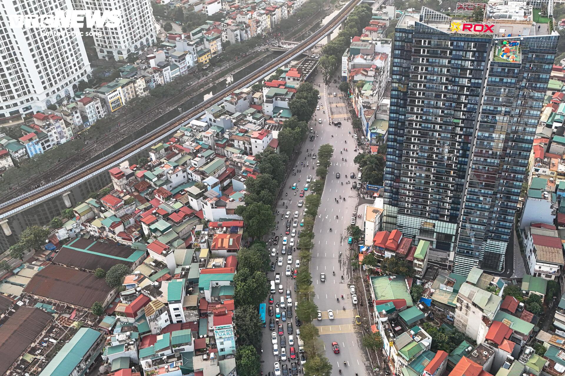 Hiện trạng đường Láng trước đề xuất mở rộng lên gần 54m- Ảnh 8.