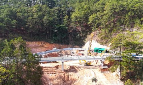 Cận cảnh cầu cạn qua điểm sạt lở khổng lồ trên đèo Mimosa tại Đà Lạt – Cập nhật 2026-02-27 08:48:00